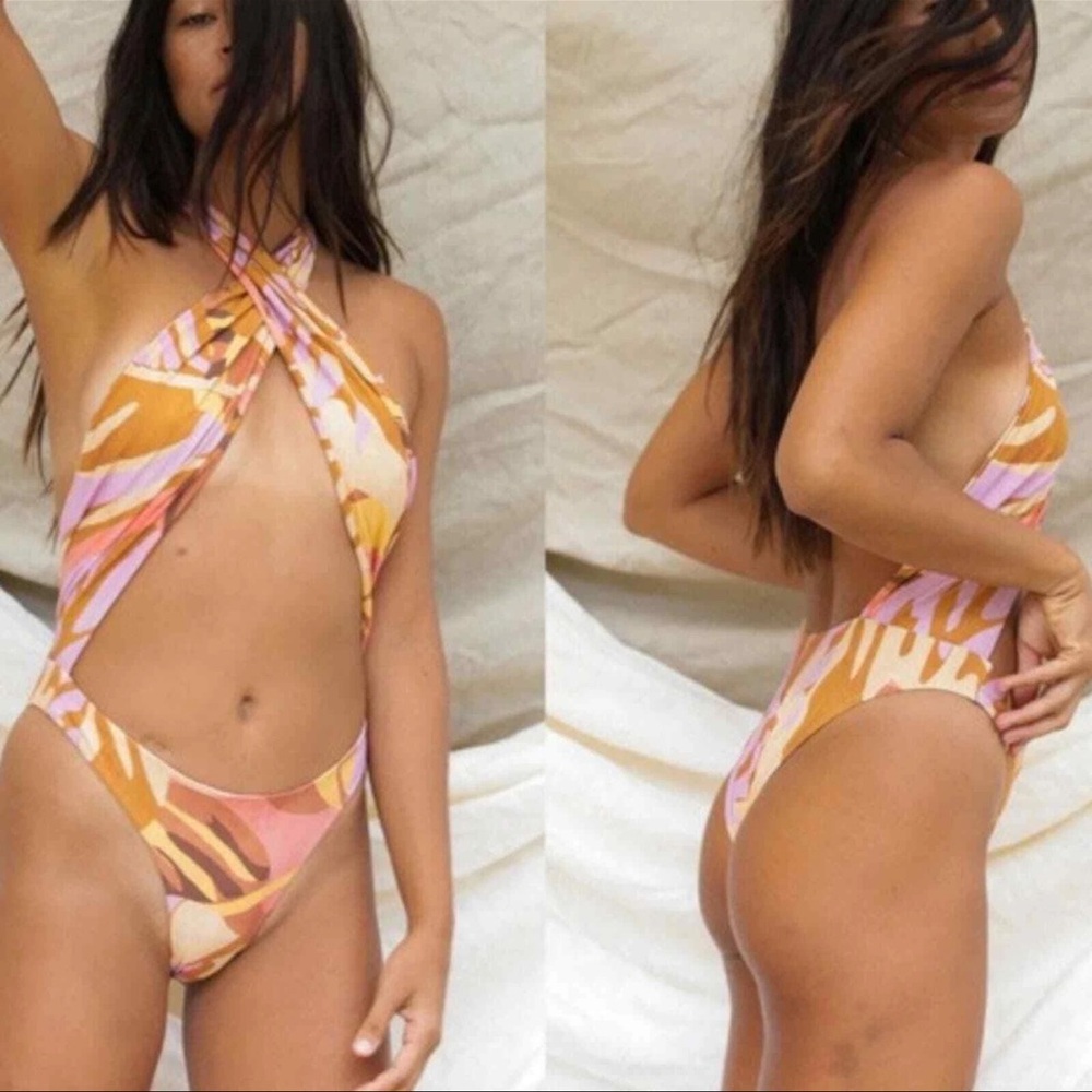 NWT Stone Fox Swim Azalea One Piece Swimsuit XS Tropic Halter Cutout Tie